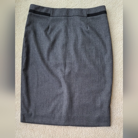 Beutiful Dar Grey Skirts - Picture 6 of 9